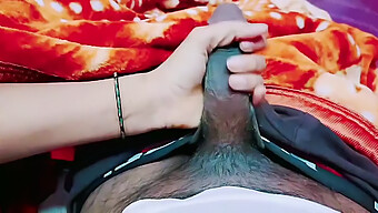 Una Milf Interrazziale Gode Del Sesso Nella Sua Stretta Figa Con Un Grosso Cazzo Nero